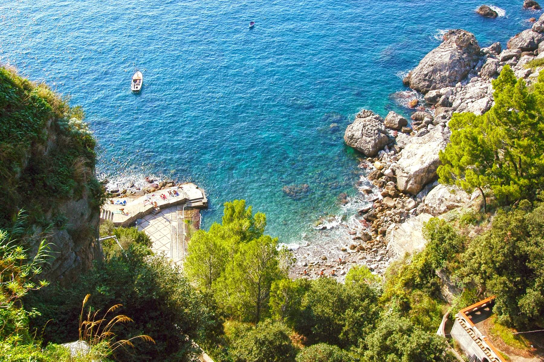 Looking down at La Gavitella beach in Praiano, one of our favorite Amalfi Coast beaches