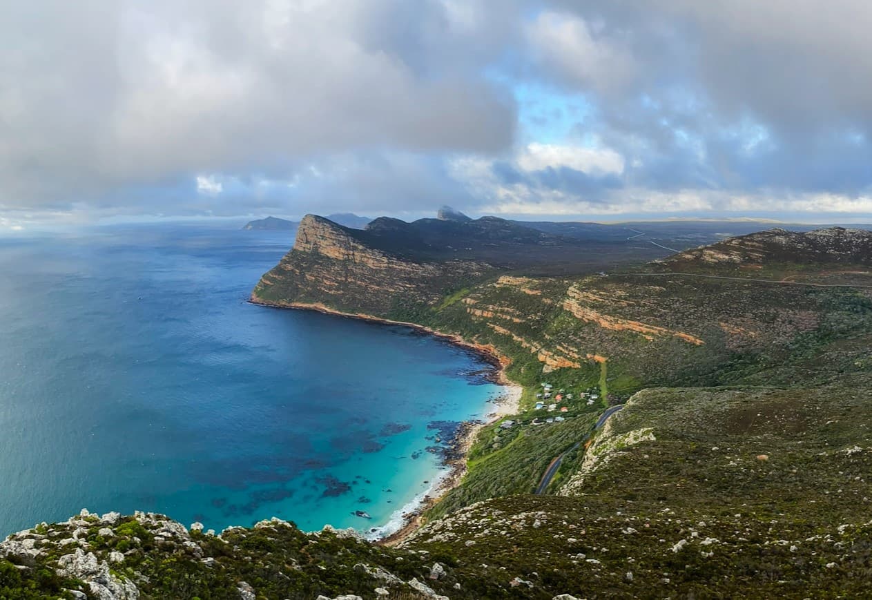 Fortunately, there are plenty of tranquil, secret beaches in Cape Town. Even in the peak summer months, you’re sure to find tranquillity on these beaches.