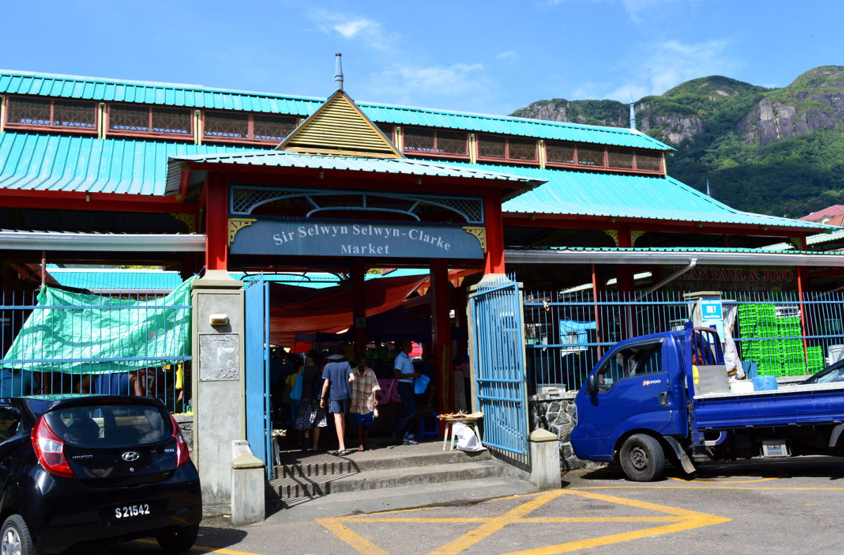 Sir Selwyn Selwyn Clarke Market